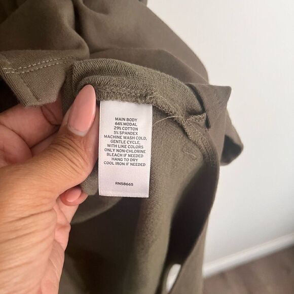 NWT Caslon Dress in Olive. - Picture 9 of 11